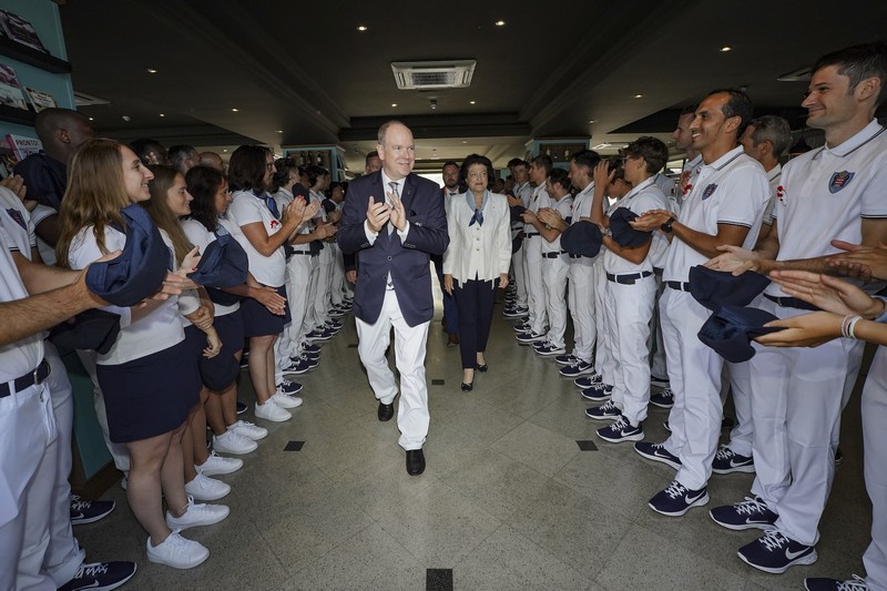 Prince Albert avec athletes Manu Vitali Direction de la Communication