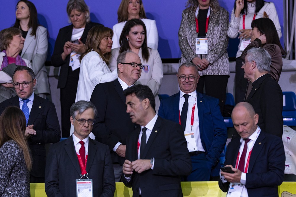 Ceremonis douverture Prince Albert II en tribunes avec Melanie Antoinette de Massy et Lionel Beffre